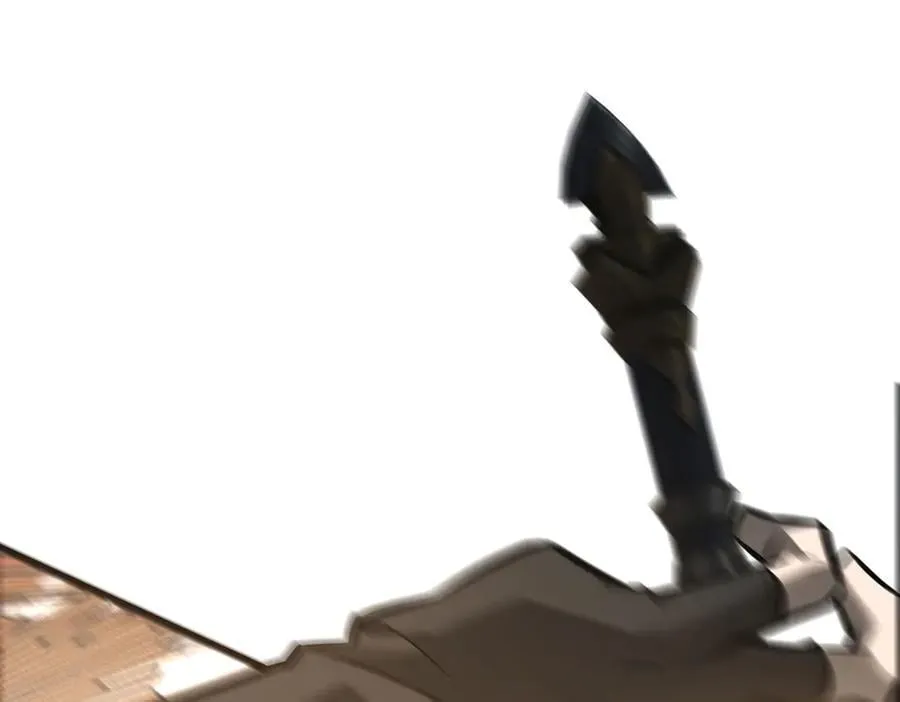 4573