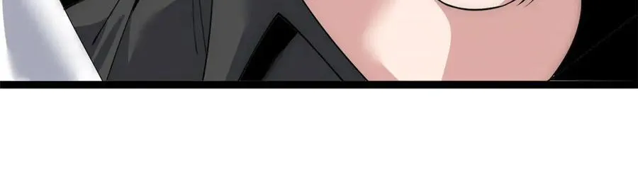 735