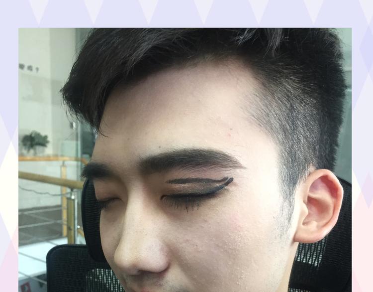 小鲜肉被蹂躏遭围观34