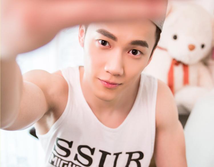 大A：“生病了？我来照顾你。”31