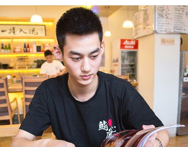 王炎：“快来吃寿司吧^^”50