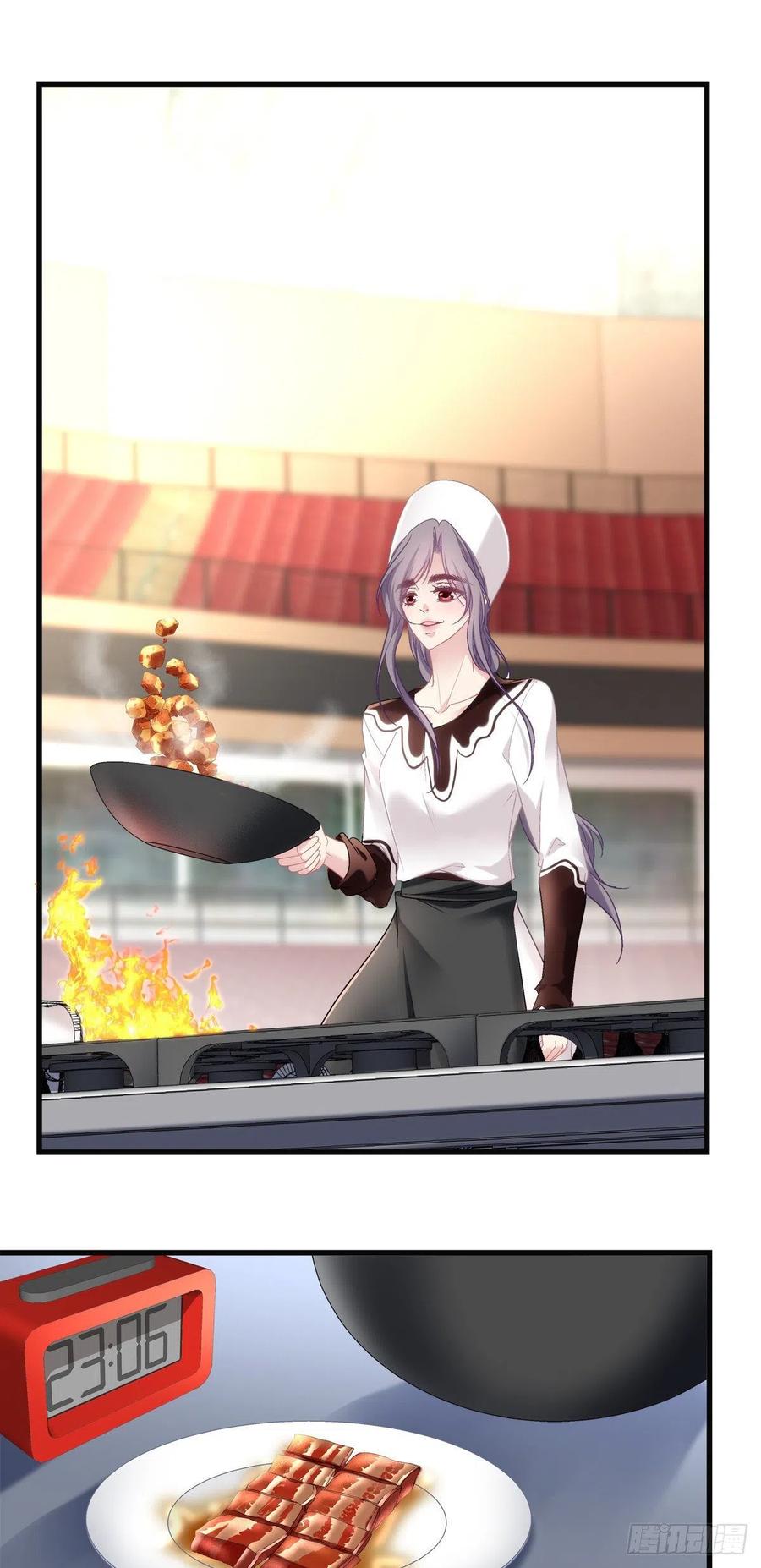 735