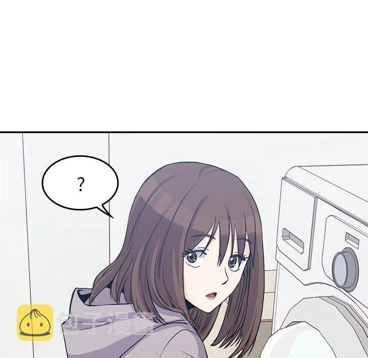 1121