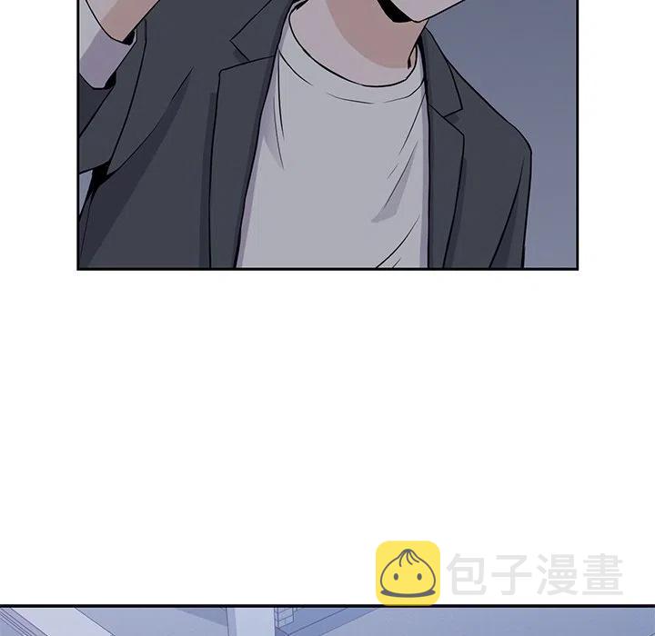 33121