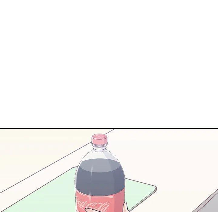853