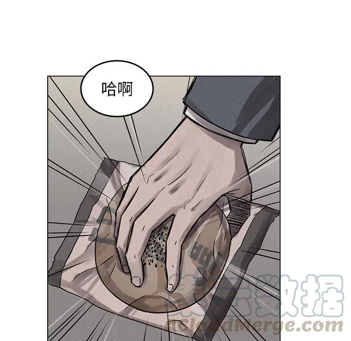 352