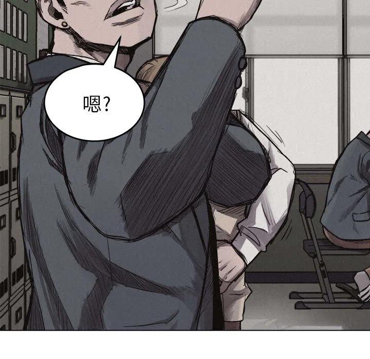 613