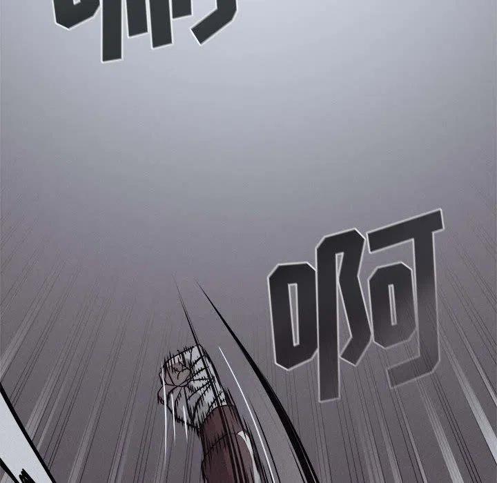 7611