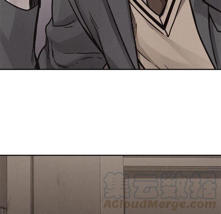 618