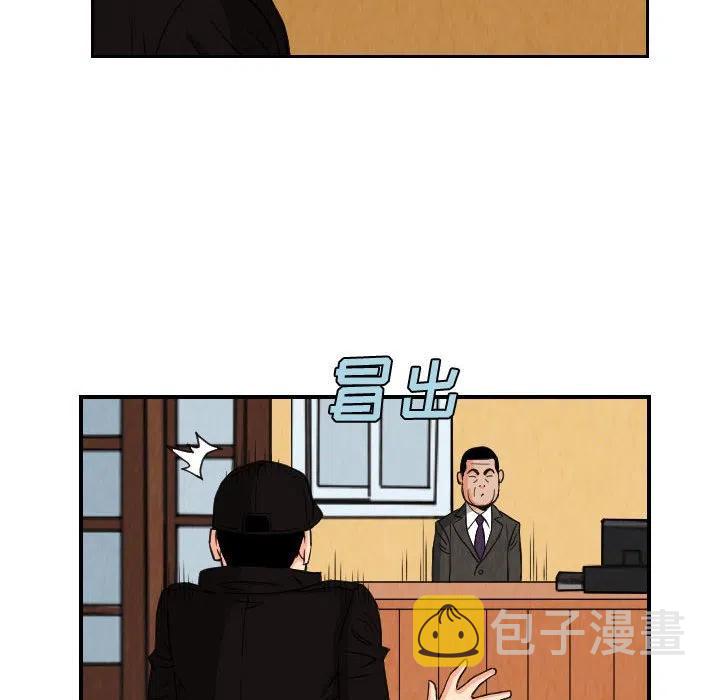 7437