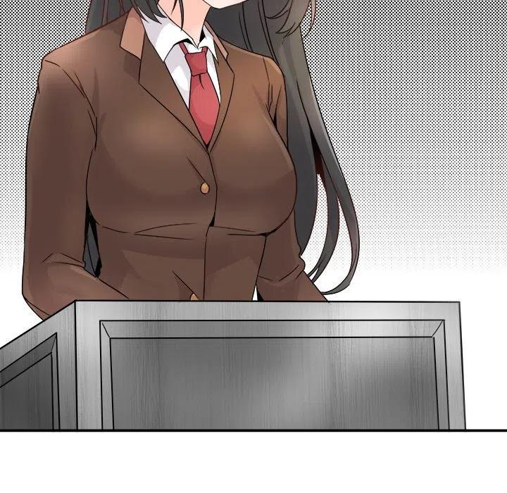 1353