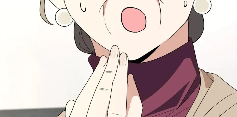 37022